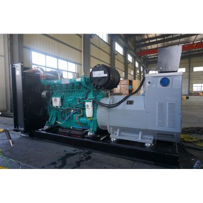 400kw濰柴藍擎柴油發(fā)電機組-濰柴藍擎6缸柴油機WP13D440E310 、柴油發(fā)電機組缸徑/行程：127/165mm,水冷發(fā)動(dòng)機功率440KW,柴油發(fā)電機組配套馬拉松斯坦福發(fā)電機。廠(chǎng)價(jià)直銷(xiāo)歡迎選購：13773399855。