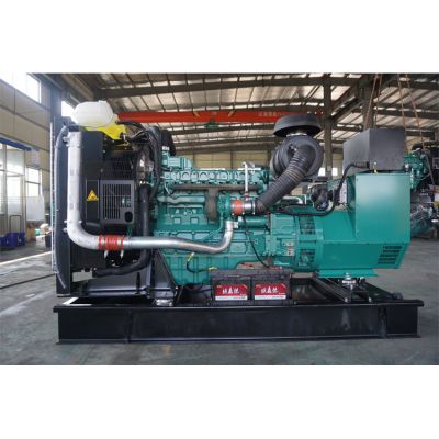 150kw沃爾沃柴油發(fā)電機組-沃爾沃6缸柴油機TAD733GE柴油發(fā)電機組,缸徑/行程：108/130mm,柴油發(fā)電機組水冷發(fā)動(dòng)機功率181KW,柴油發(fā)電機組配套馬拉松斯坦福發(fā)電機。廠(chǎng)價(jià)直銷(xiāo)歡迎選購：13773399855。